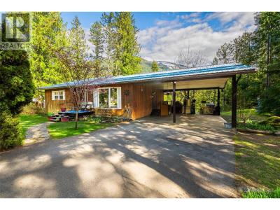 16324 BOWE ROAD, Crawford Bay, Colombie-Britannique V0B 1E0, Canada