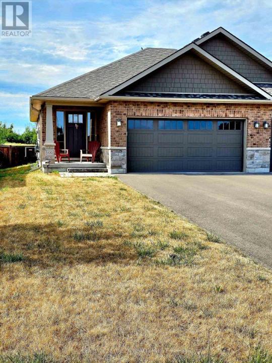 100 SPRUCE GARDENS COURT, Belleville (belleville Ward), Ontario K8N 0B5, Kanada