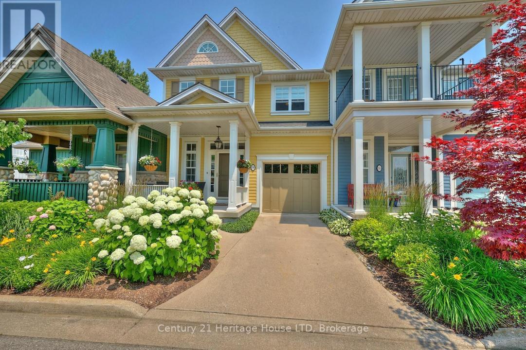 14 TULIP TREE COMMON, St. Catharines (grapeview), オンタリオ L2S 4C8, カナダ