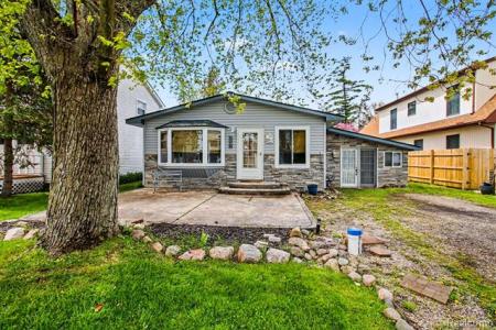 1210 Sunrise Park Street, Genoa Twp, Michigan 48843, USA
