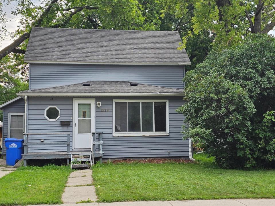 1329 14th Street S, Fargo, North Dakota 58103