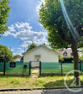 Orleans, Centro – Val De Loira 45100, Francia