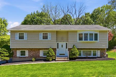 1 Muir Lane, New City, NY 10956, USA