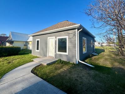 140 12th Avenue, Burwell, Nebraska 68823, USA