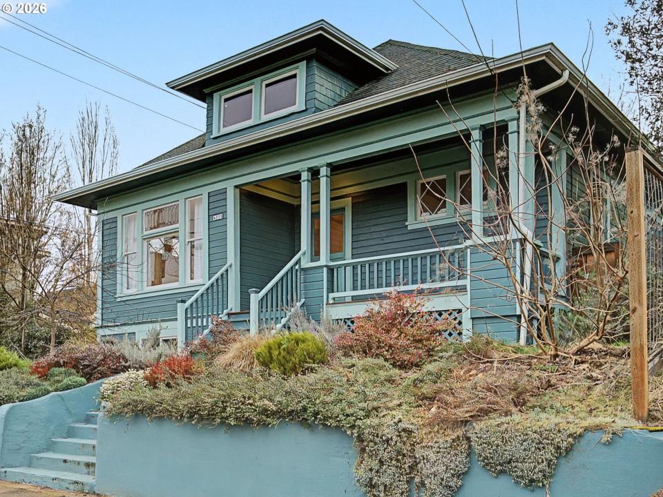 4074 NE 7th AVE , A&B, Portland, Oregon 97212