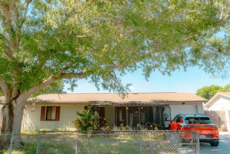 8204 Trammell Trail, Tampa, Florida 33619, USA