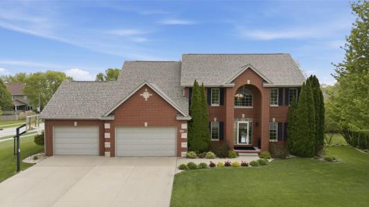 6625 Peckham Street, Johnston, Iowa 50131, USA