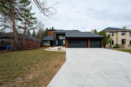67 DUNBAR CRESCENT, Winnipeg, Manitoba R3P 0W8, Canada