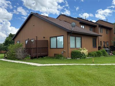 5 MIDDLE DRIVE, Winnipeg Beach, 馬尼托巴 R0C 3G0, 加拿大