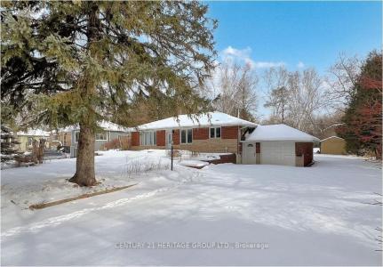 20015 BATHURST STREET, East Gwillimbury, Ontario L9N 1N3, Canada