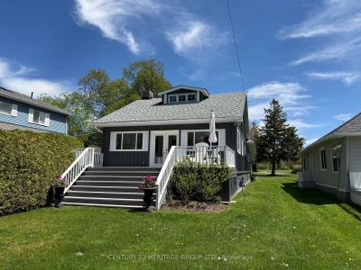 915 LAKE DRIVE N, Georgina, 安大略省 L4P 3E9, 加拿大