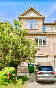 5055 HEATHERLEIGH AVENUE, Mississauga, オンタリオ L5V 2R8, カナダ