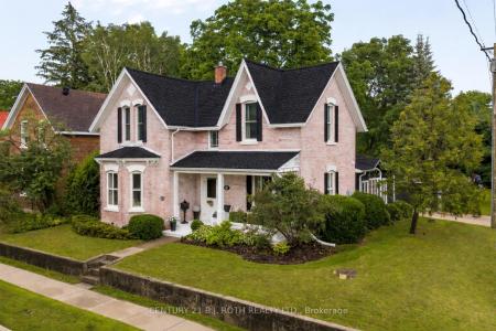 90 CUMBERLAND STREET, Barrie, Ontario L4N 2P7, Canadá
