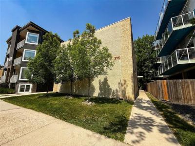 375 STRADBROOK AVENUE, Winnipeg, Manitoba R3L 0J7, Canada