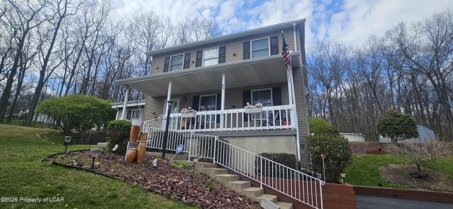 9 Bentwood Road, Drums, Pennsylvania 18222, USA