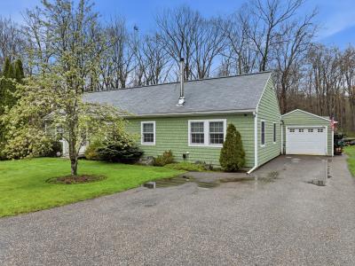 12 Holcomb St, Leicester, Massachusetts 01524, USA