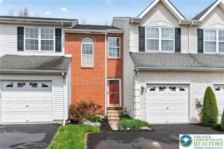 204 Hampshire Drive, Sellersville Boro, Pennsylvania 18960, USA