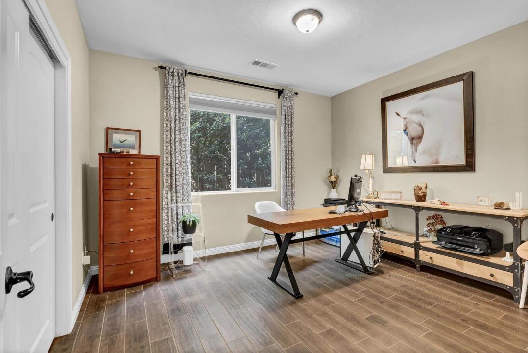 6516 W Wren Avenue, Visalia, Kaliforniya 93291, Amerika Birleşik Devletleri