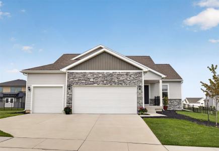 1732 Southbridge Drive, Adel, Iowa 50003, USA