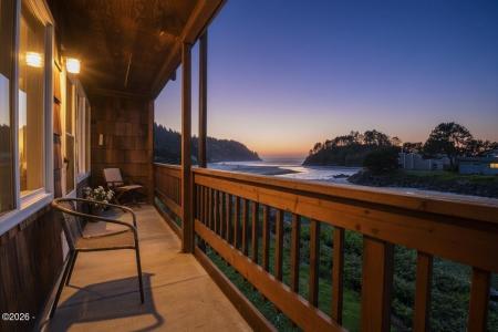 48988 U.s. 101, Neskowin, Oregon 97149, USA