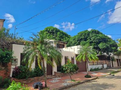 Calle 27 de Mayo , Este, Santa Cruz 00001, Bolívia