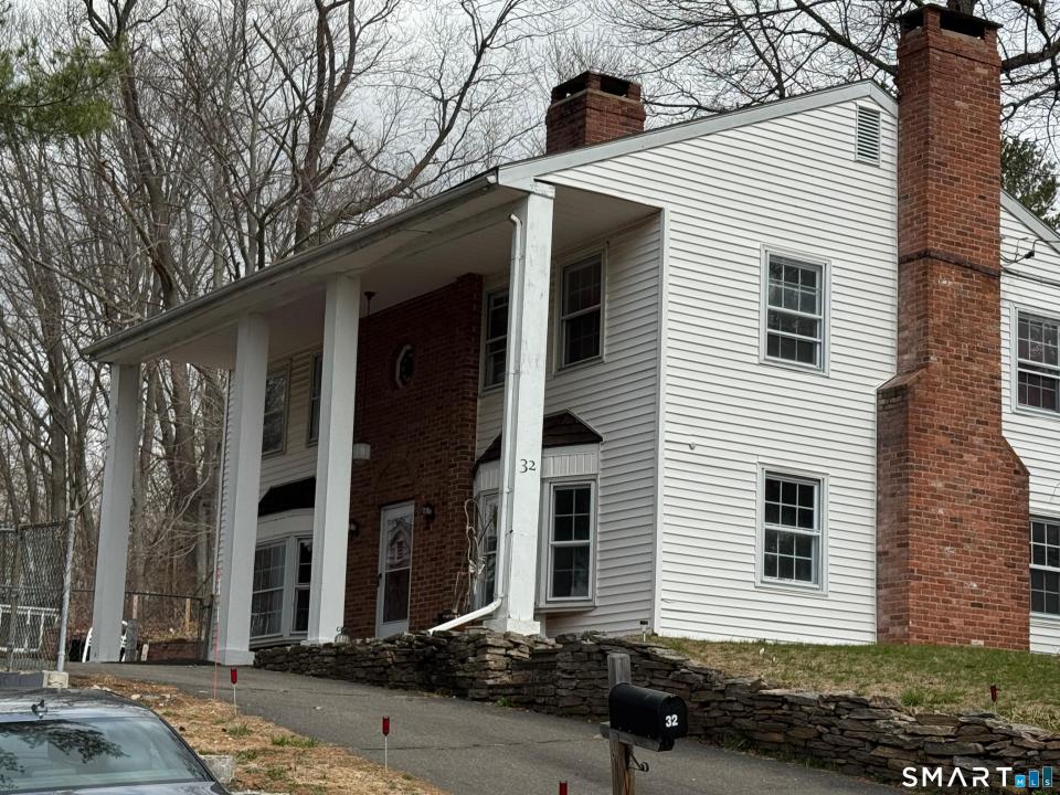 32 Arnold Dr, East Hartford, Connecticut 06108, Estados Unidos