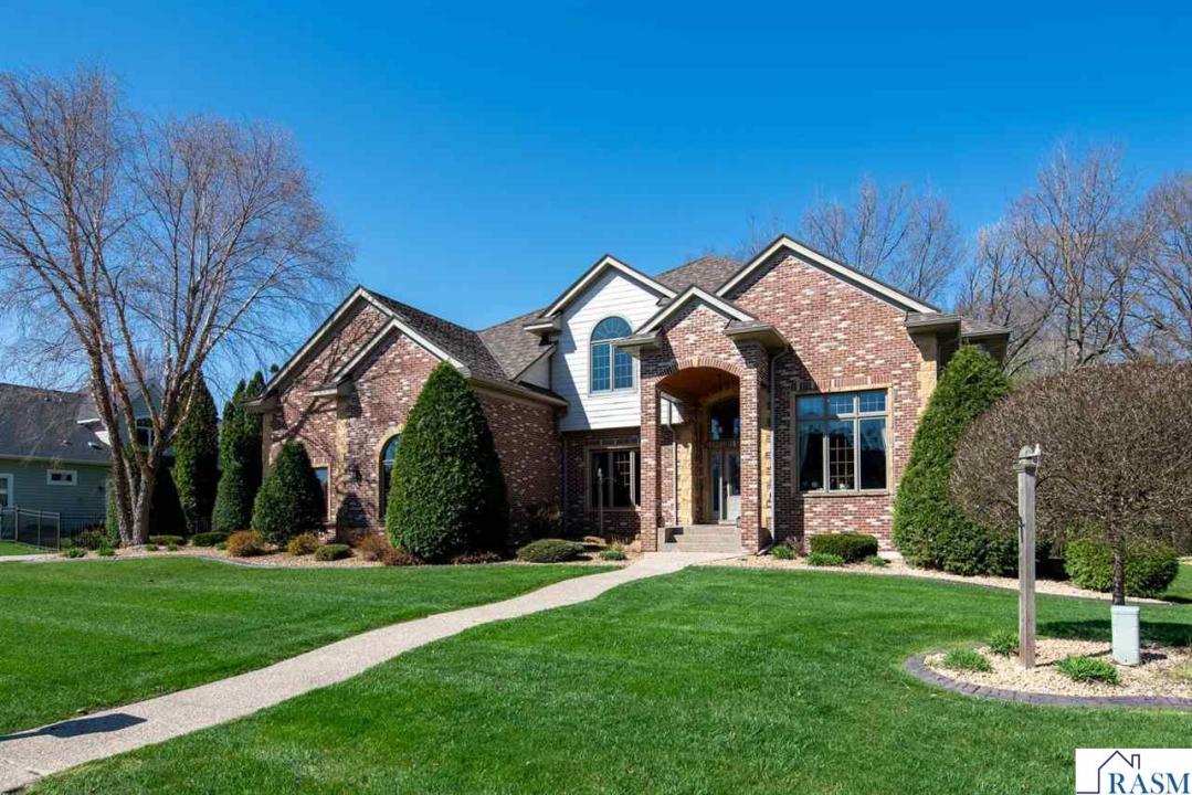204 Woodhill Court, Mankato, مينيسوتا 56001, الولايات المتحدة