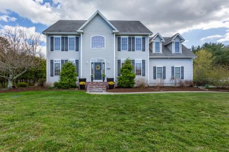 6 Evergreen Drive, Acushnet, Massachusetts 02743, USA