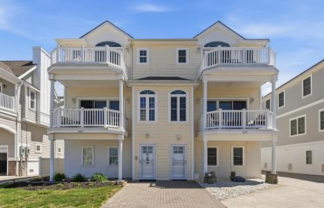 639 W Spruce Avenue, North Wildwood, NJ 08260, USA