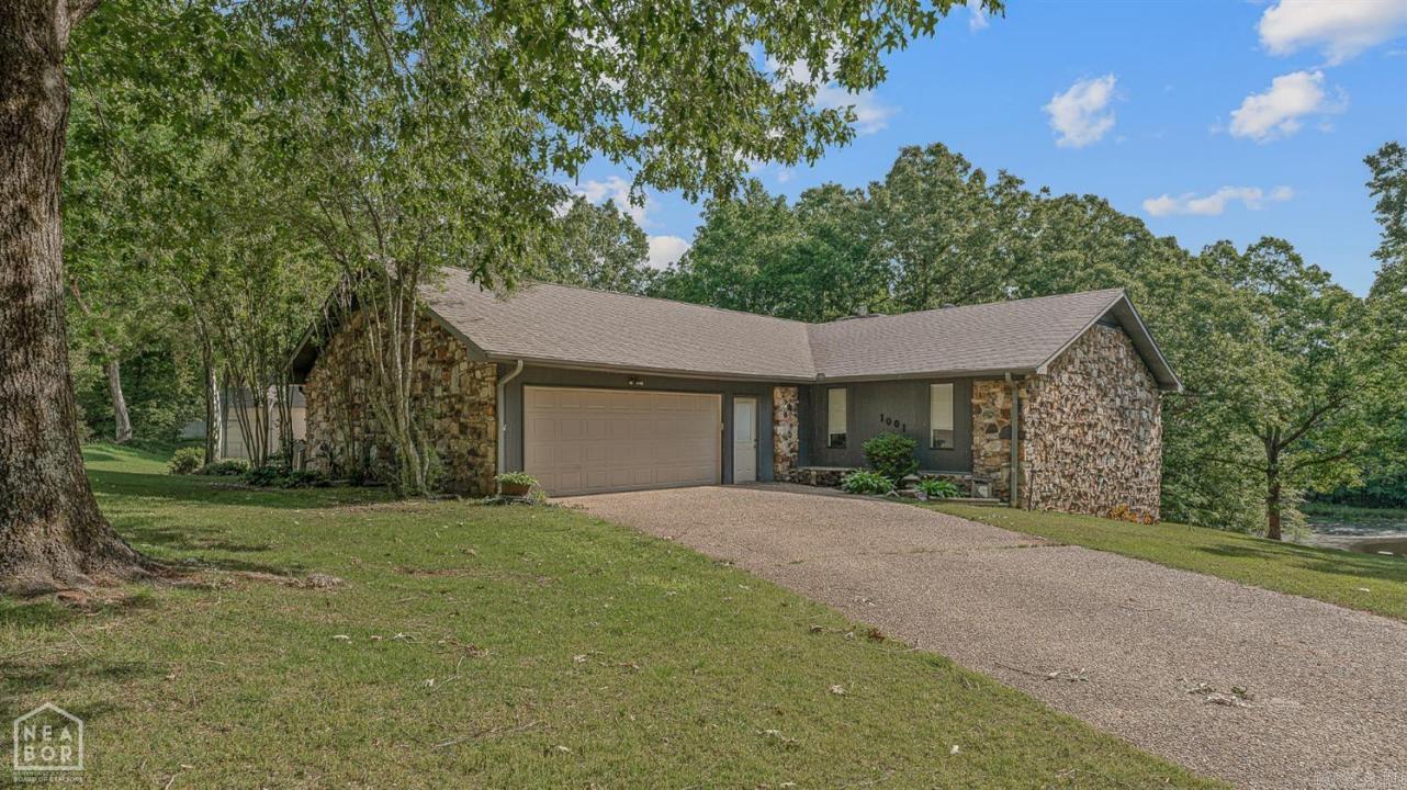 1001 Northwood Drive, Paragould, Arkansas 72450