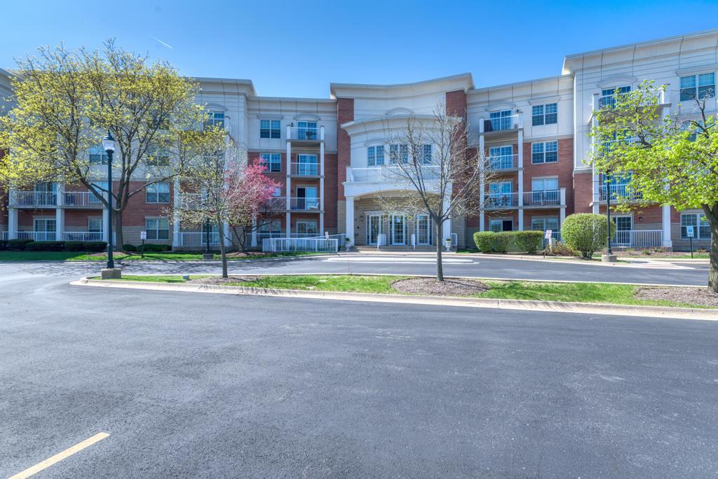 601 W Rand Road , 106, Arlington Heights, Illinois 60004, Estados Unidos