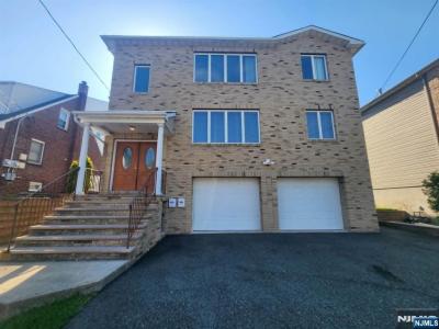 226 Newark Avenue , 2, Lyndhurst, New Jersey 07071, USA