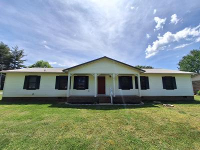 101 Lisa Circle, Winchester, Tennessee 37398, USA