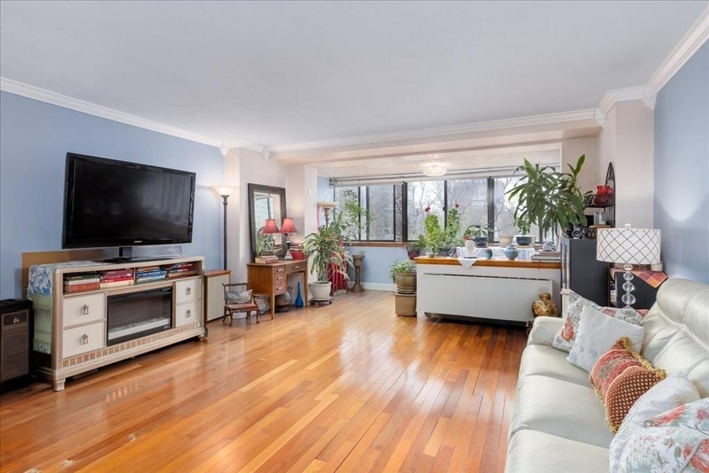 6 Whittier Place , #4N, Boston, Massachusetts 02114, États-Unis