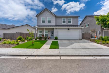 860 Blue Oak Lane W, Madera, California 93636, USA