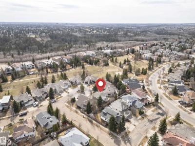 607 BUTTERWORTH WYND NW, Edmonton, Alberta T6R 2G8, Canada