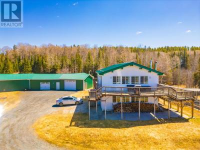 450 SCHOOL RD, Kenora, Ontario P9N 4R2, Canadá