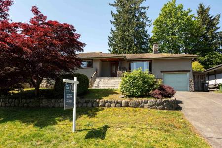 893 FRIAR CRESCENT, North Vancouver, Colombia Británica V7G 1M5, Canadá