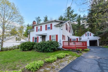 727 Pleasant St, Paxton, Massachusetts 01612, Estados Unidos