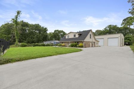 1903 Pinewoods, Spring, Texas 77386, USA