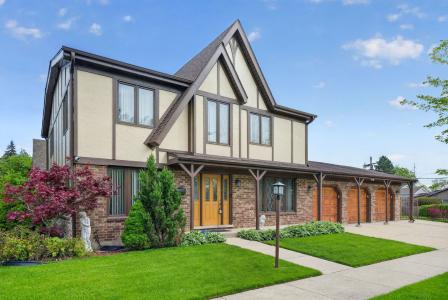 1152 E Walnut Avenue, Des Plaines, Illinois 60016, USA