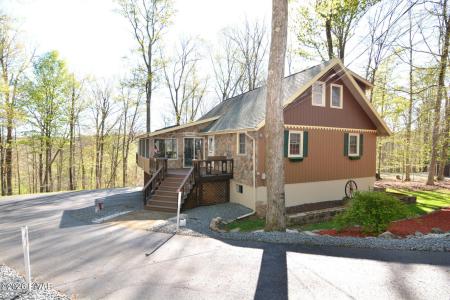 104 Ash Lane, Greentown, Pennsylvania 18426, USA