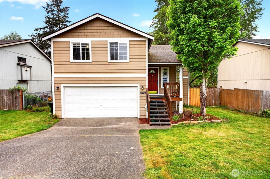 10224 10th Avenue Ct, Tacoma, Washington 98444, USA