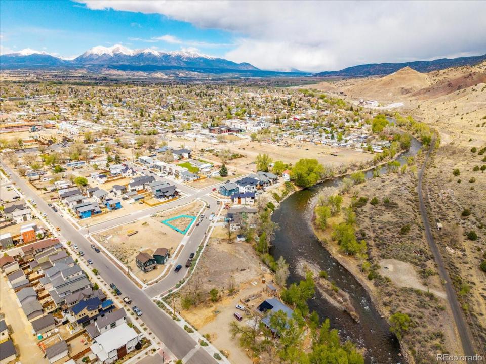 230 River Ridge Lane, Salida, קולורדו 81201, ארצות הברית של אמריקה