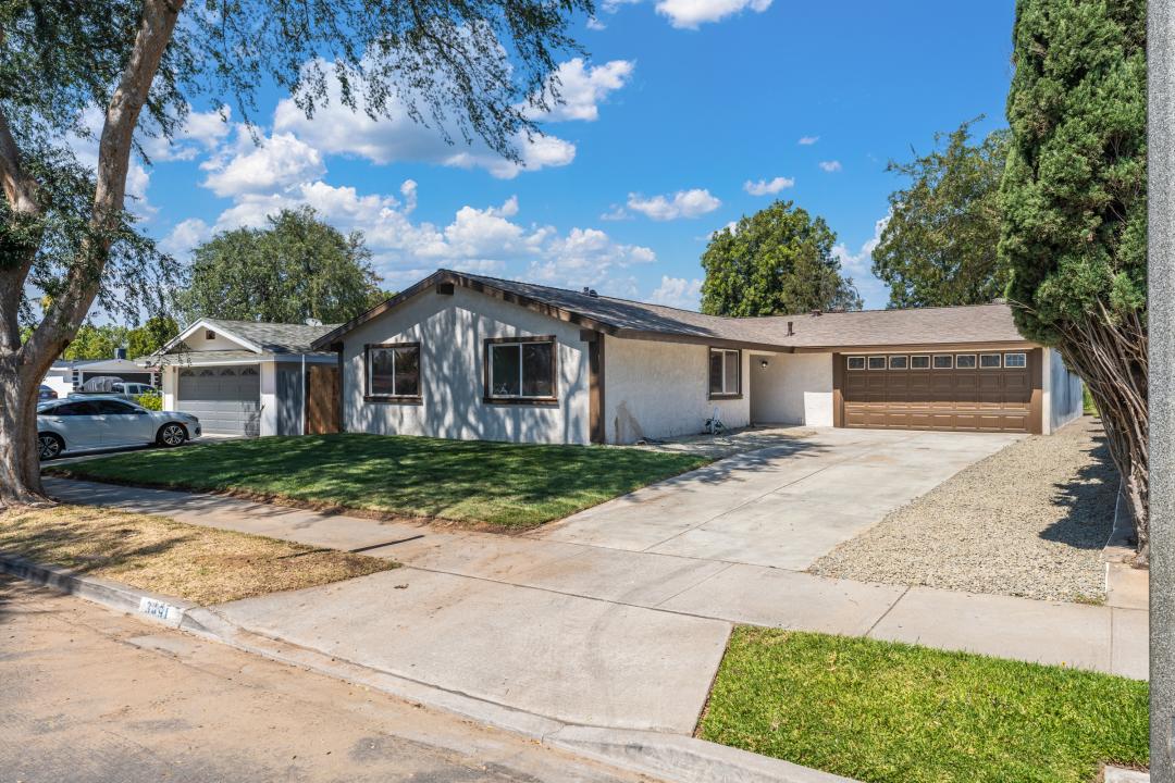 3491 Crownsworth Street, Corona, Калифорния 92879, Соединенные Штаты