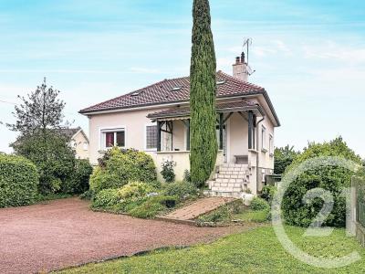 Chatenoy Le Royal, Bourgogne 71880, France