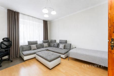1, Na nivách, Praha, území Hlavního města Prahy 14100, Czech Republic
