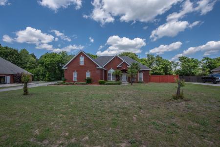 644 Trails End Circle, Bonaire, Georgia 31005