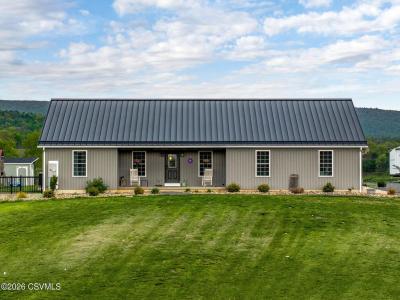 66 Antler Lane, New Columbia, Pennsylvania 17856, USA
