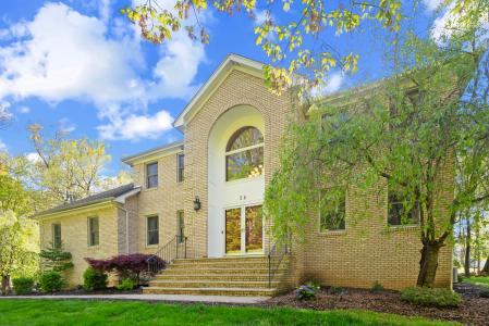 26 Woodshire Terrace, Towaco, NJ 07082, USA